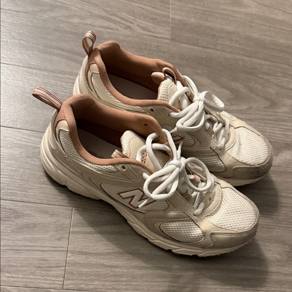 New Balance Cream and Blush Pink Women's Sneakers